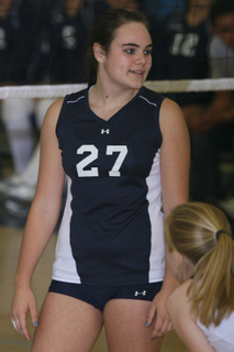 Setter Meghan Middleton and the Dolphins have their sights set on a City Section championship. They open the season next Tuesday against Narbonne.